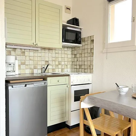 Calme Avec Coin Nuit, Terrasse Et Parking - Proche Et Commerces - Fr-1-251-420 * Le Lavandou