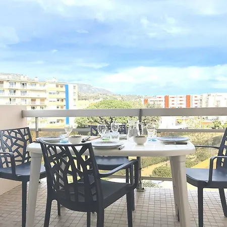 Apartment Calme Avec Coin Nuit, Terrasse Et Parking - Proche Et Commerces - Fr-1-251-420 *